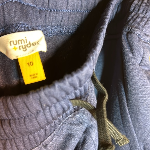 Rumi + Ryder Discover Adventure Feather Modal Jogger in Navy - Picture 8 of 9